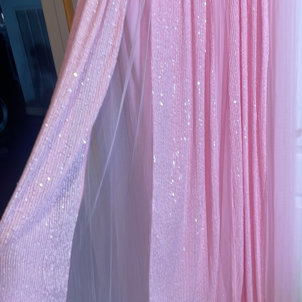 Elegant Pink Gown with Tulle Overlay NWT - Picture 3 of 7